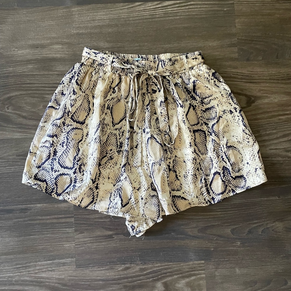 She + Sky leopard tie waist shorts